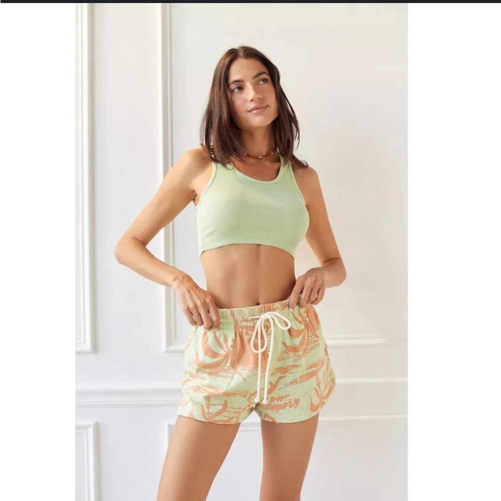 Out From Under Urban Outfitters ELLIE MID-RISE Hawaiian‎ Print Sweat-Short m